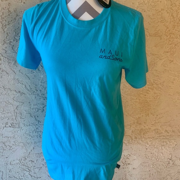 Maui and Sons Other - Mens Maui and Sons t shirt small nwt